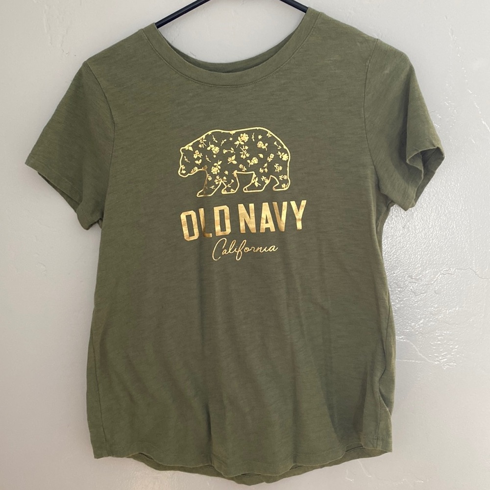 Short sleeve Brand: Old Navy Size: Small